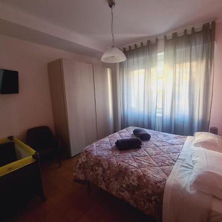 P In Centro Apartment Sestri Levante Exterior photo